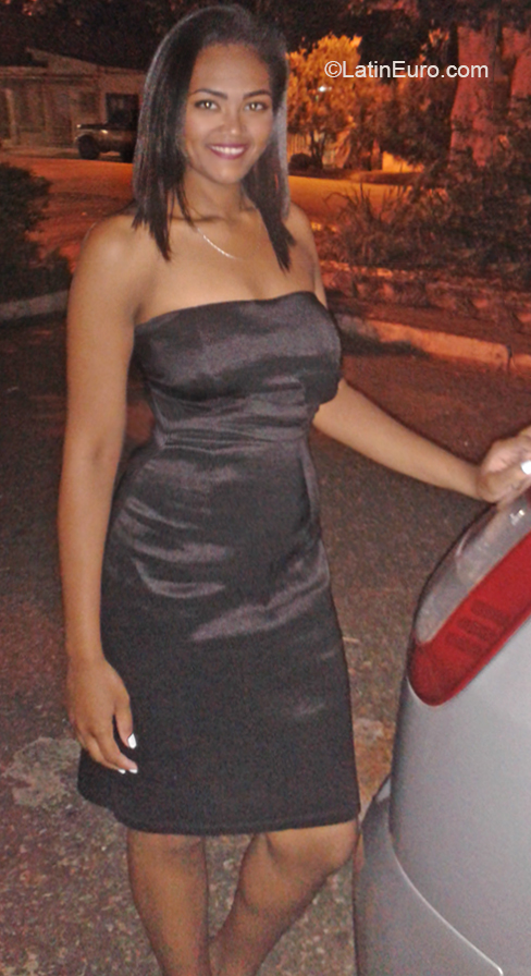 Date this gorgeous Colombia girl Yexily from Bogota CO25915