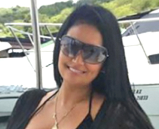 Date this happy Venezuela girl Alejandra from Porlamar VE2635