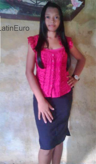 Date this delightful Venezuela girl Genesis from Coro VE2637