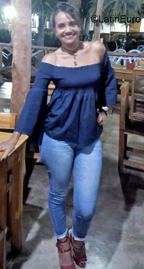 Date this passionate Colombia girl Pati from Santa Marta CO25940