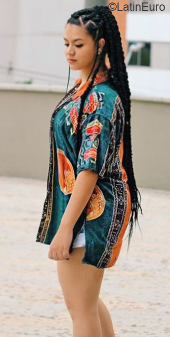 Date this charming Colombia girl Ashanty from Medellin CO25943