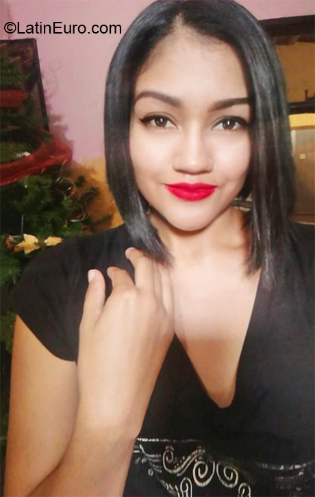 Date this sultry Venezuela girl Eduarlis from La Victoria VE2697
