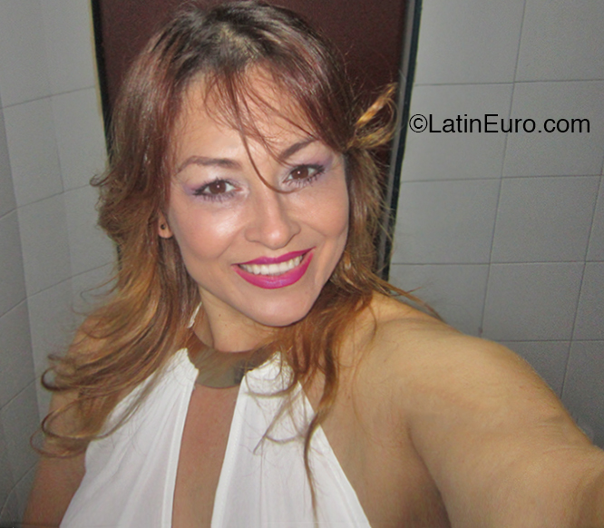 Date this funny Colombia girl Francia from Cali CO26064