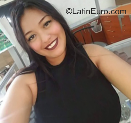 Date this tall Guatemala girl Yanni from Guatemala City GT115
