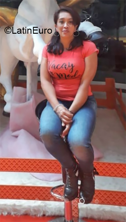 Date this stunning Colombia girl Nidia from Bogota CO26091