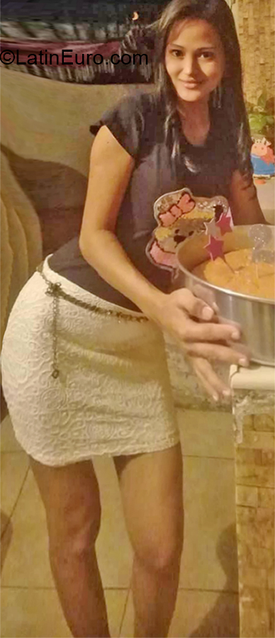 Date this lovely Venezuela girl Carolina from Ciudad Guayana VE2733