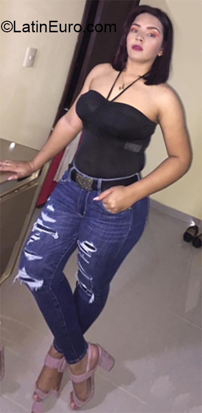 Date this funny Dominican Republic girl Dilena from Nagua DO36212