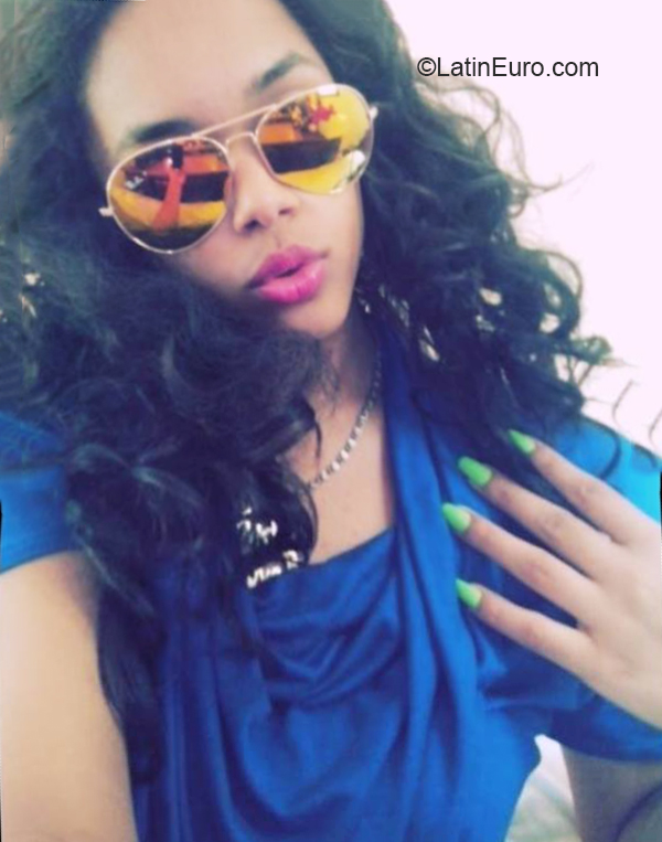 Date this exotic Dominican Republic girl Elizaberh from San cristobal DO36215