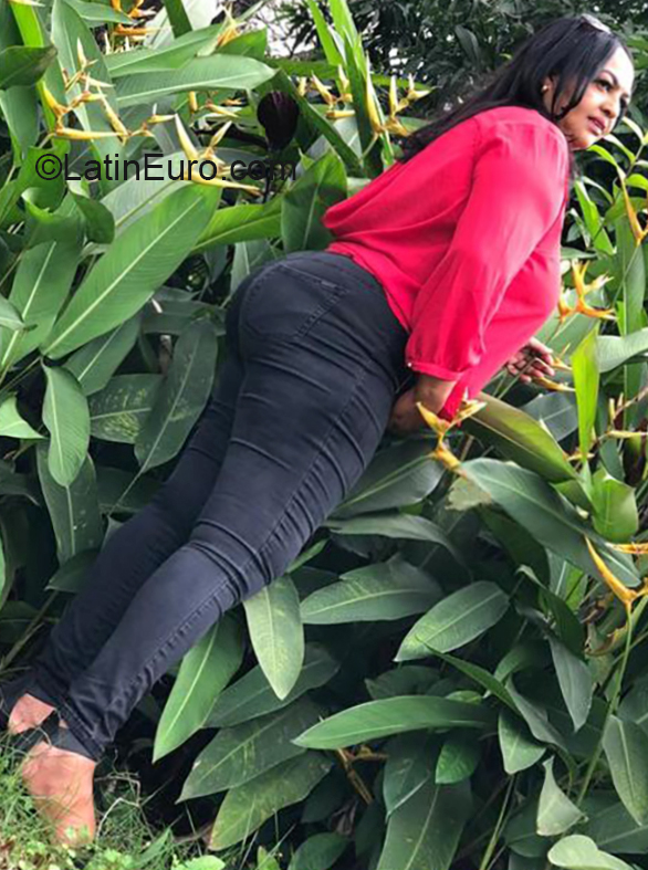 Date this sultry Dominican Republic girl Maritza from Puerto Plata DO36274