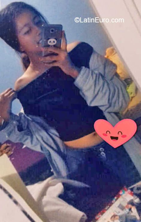 Date this athletic Mexico girl Gabriela from Rio Bravo MX1705