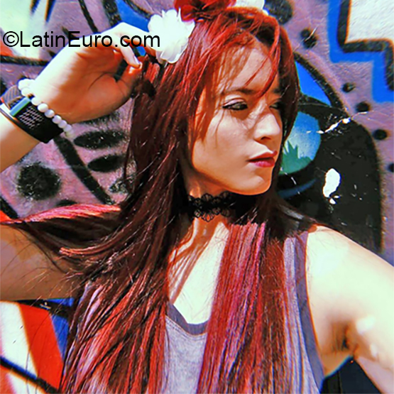 Date this attractive Colombia girl Manuela from Manizales CO26179