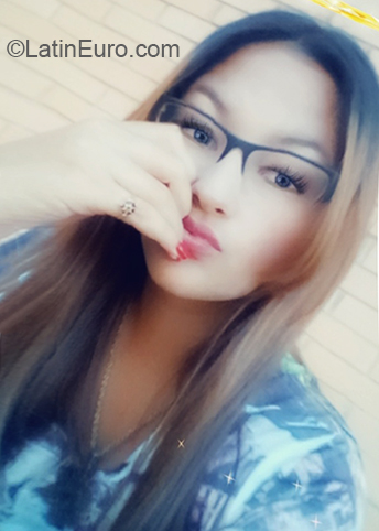 Date this cute Venezuela girl Gaby from Lagunillas VE2749