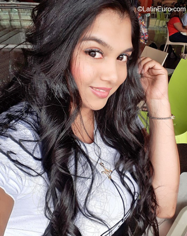 Date this hot China girl Natalia from cali CO26211