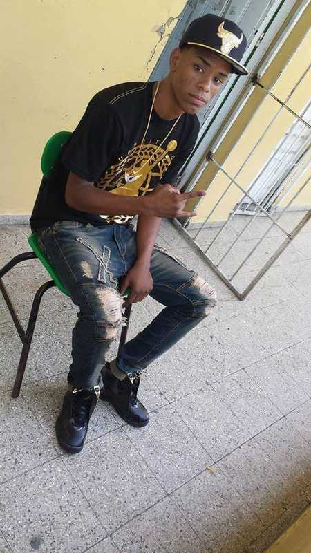 Date this beautiful Dominican Republic man Evinson from Santiago DO36564