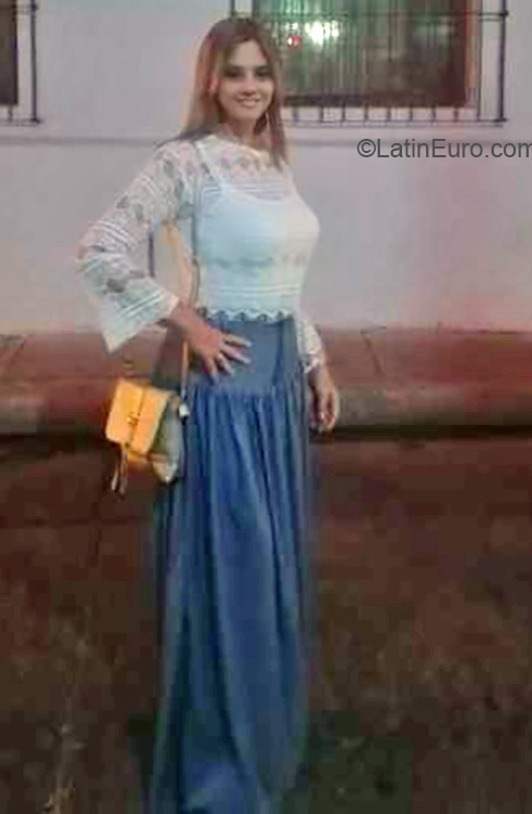 Date this passionate Colombia girl Monica from Cucuta CO27056