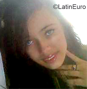 Date this nice looking Dominican Republic girl Marina from Pereira DO36715