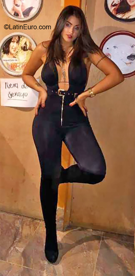 Date this lovely Colombia girl Katherine from Medellin CO26346