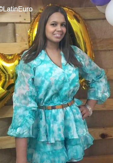 Date this fun Dominican Republic girl Ayalis from Santo Domingo DO36745