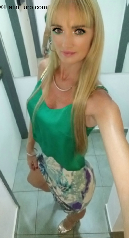 Date this lovely Argentina girl Lilian from Posadas AR289