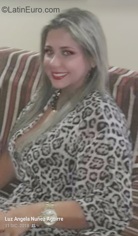 Date this nice looking Colombia girl Luz from Palmira CO26454