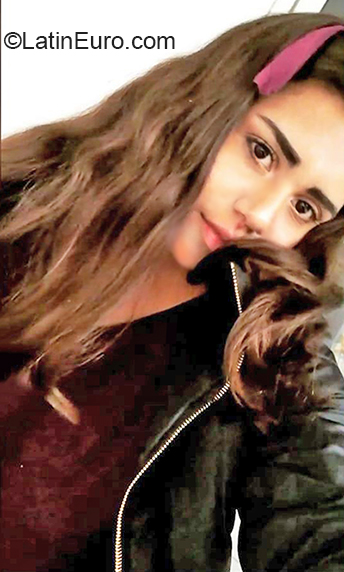 Date this delightful Mexico girl Paulina from Celaya MX1738