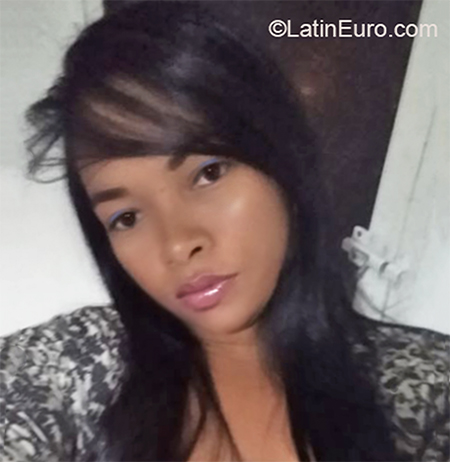 Date this passionate Colombia girl Yeliza from Cartagena CO26476