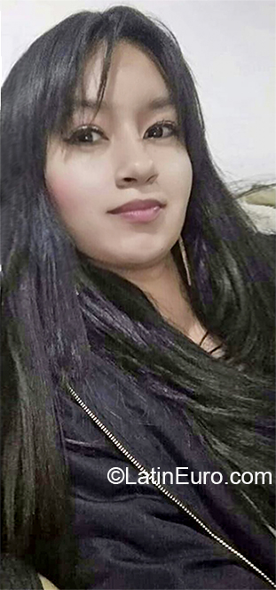 Date this sensual Colombia girl Milena from Bogota CO26492