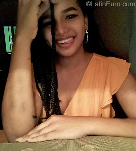 Date this delightful Dominican Republic girl Ashley from San Francisco de Macoris DO36982
