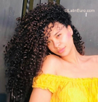 tall Dominican Republic girl Nicole from Santiago DO37037