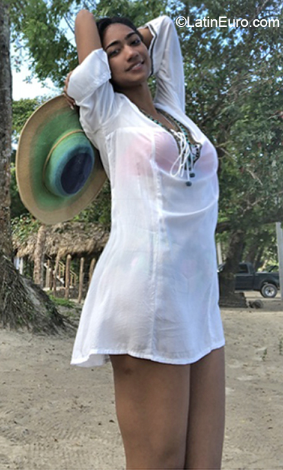 Date this sultry Dominican Republic girl Rama from Sabto Domingo DO37040