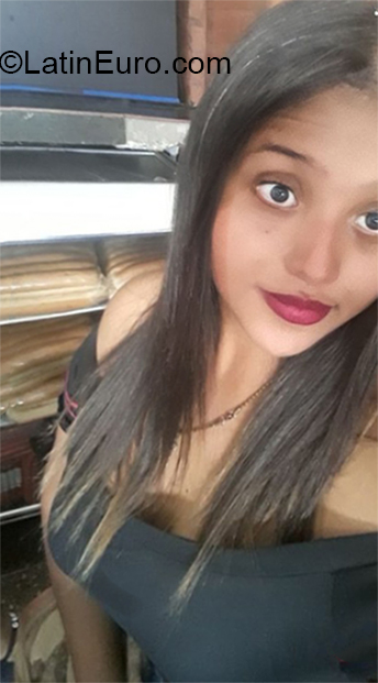 Date this stunning Colombia girl Isabela from Cucuta CO26602