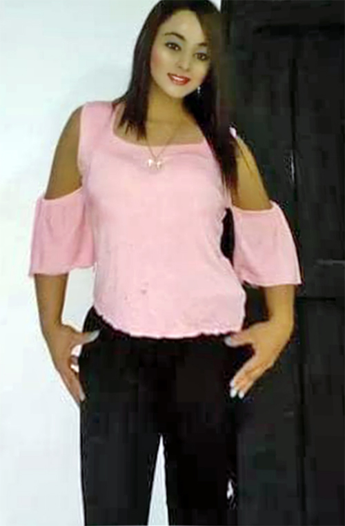 Date this sensual Colombia girl Andrea from Medellin CO26642