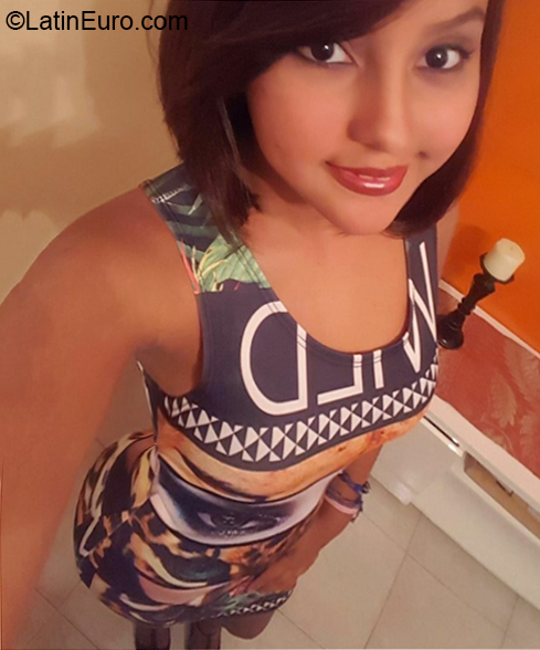 Date this funny Dominican Republic girl Channy from Santo Domingo DO37252