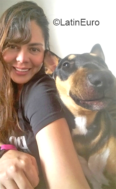 Date this foxy Colombia girl Cristiane from Medellin CO26753