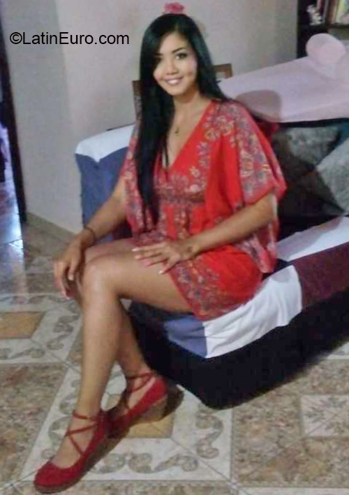 Date this foxy Colombia girl Mayte from Pereira CO30301