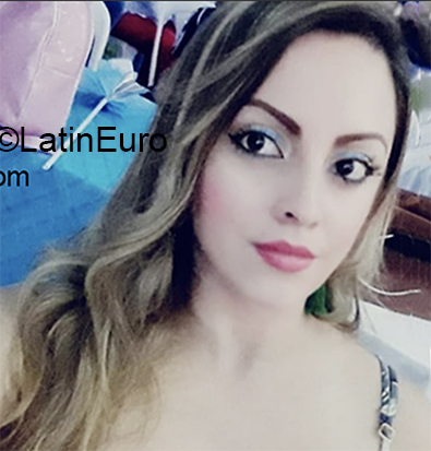 Date this cute Colombia girl Andy from Tulua CO26768