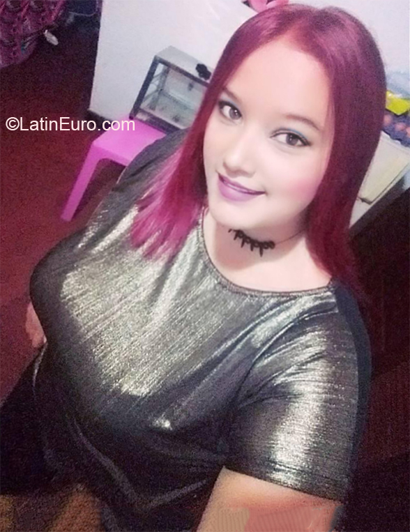 Date this delightful Colombia girl Yulieth from Armenia CO26775