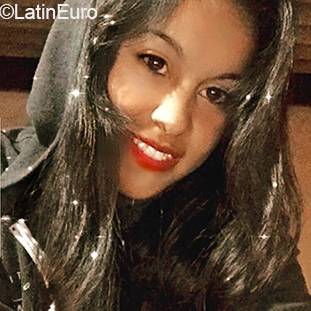 Date this young Argentina girl Dai from Buenos Aires AR335