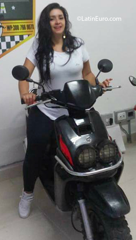 Date this happy Colombia girl Michel from Medellin CO26953