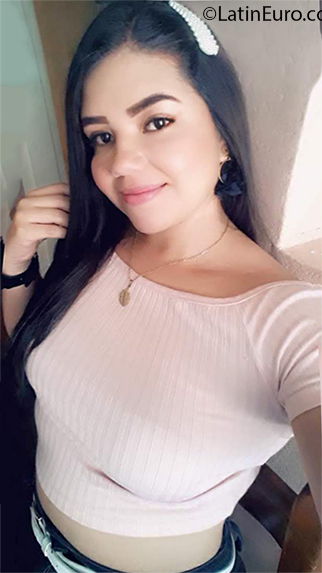 Date this happy Colombia girl Heidy from Medellin CO26963