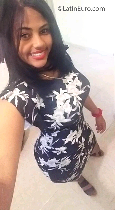 Date this passionate Dominican Republic girl Fernanda from Santo Domingo DO37644
