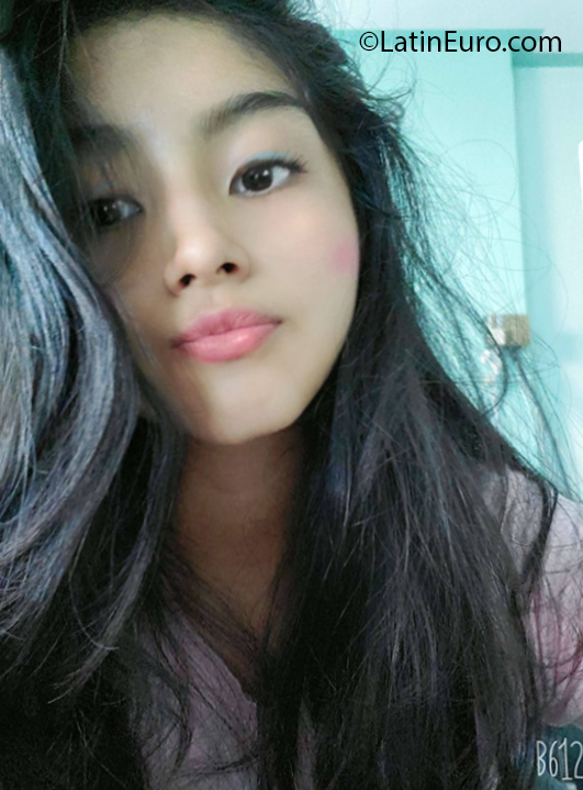 Date this good-looking Ecuador girl Julesy from Santo Domingo de los Tsachilas EC451