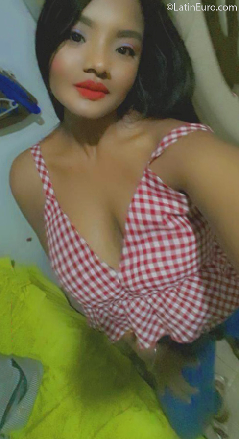 Date this hot Colombia girl Emily from Sincelejo CO27000