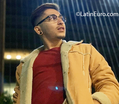 Date this cute Colombia man David from Bogota CO27058