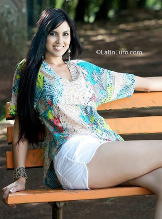 Date this happy Brazil girl Cristiane from Prudentopolis BR11288