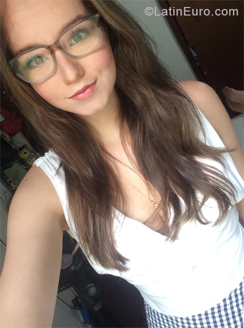 Date this fun Colombia girl Camila from Bucaramanga CO27314