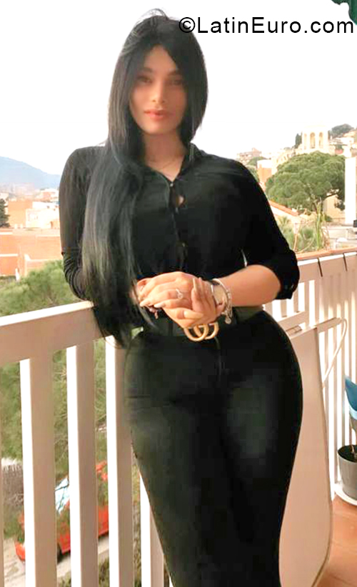 Date this cute Dominican Republic girl Arianny from Santo Domingo DO37864