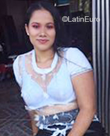 Date this sultry Colombia girl Shari from Pereira CO27304