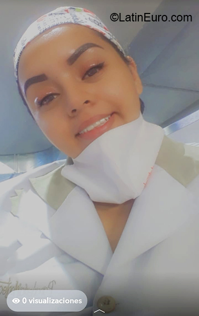 Date this tall Colombia girl Fernanda from Cali CO27319