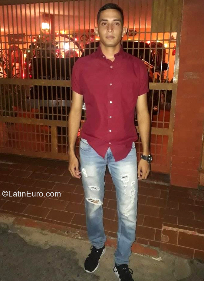 Date this good-looking Venezuela man David from Maracaibo VE3192